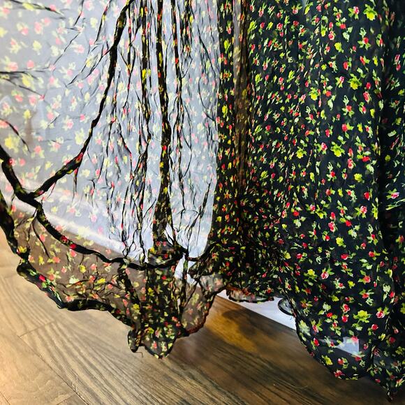 Caroline Constas Vivian Winter Rose 100% Silk V-Neck Ruffles Gown Size Small - Picture 11 of 16